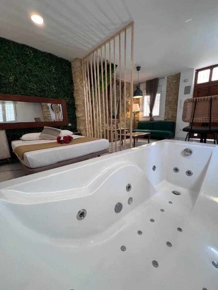 Urban Premium Jacuzzi Estudio Centrico لقنت المظهر الخارجي الصورة